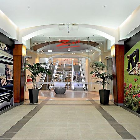 Lovely City Apartment! Views, Pool And Gym Auckland Bagian luar foto