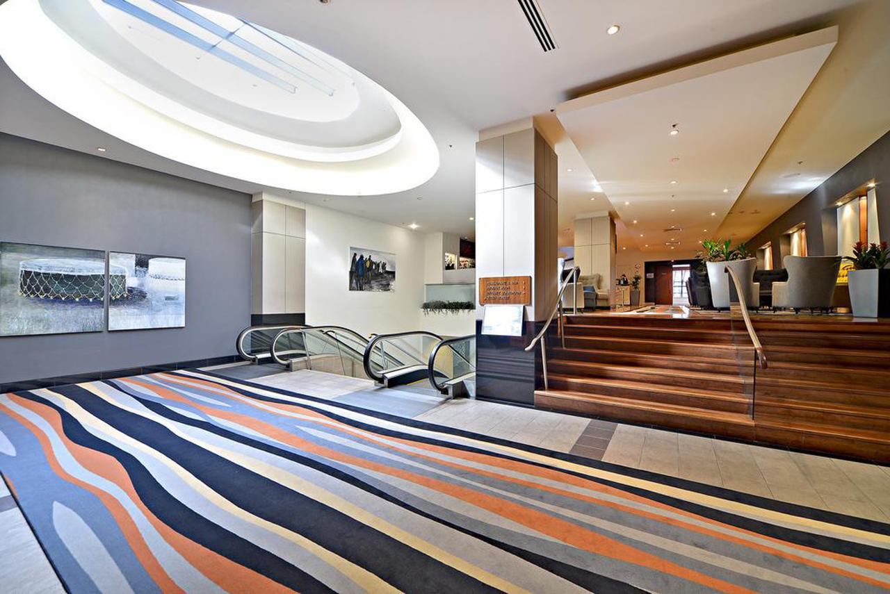 Lovely City Apartment! Views, Pool And Gym Auckland Bagian luar foto